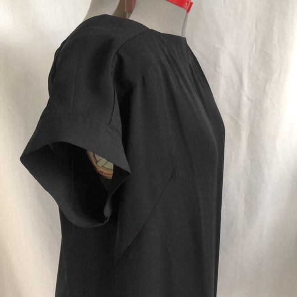 Simple black square neck top. Size Medium. - Picture 7 of 7